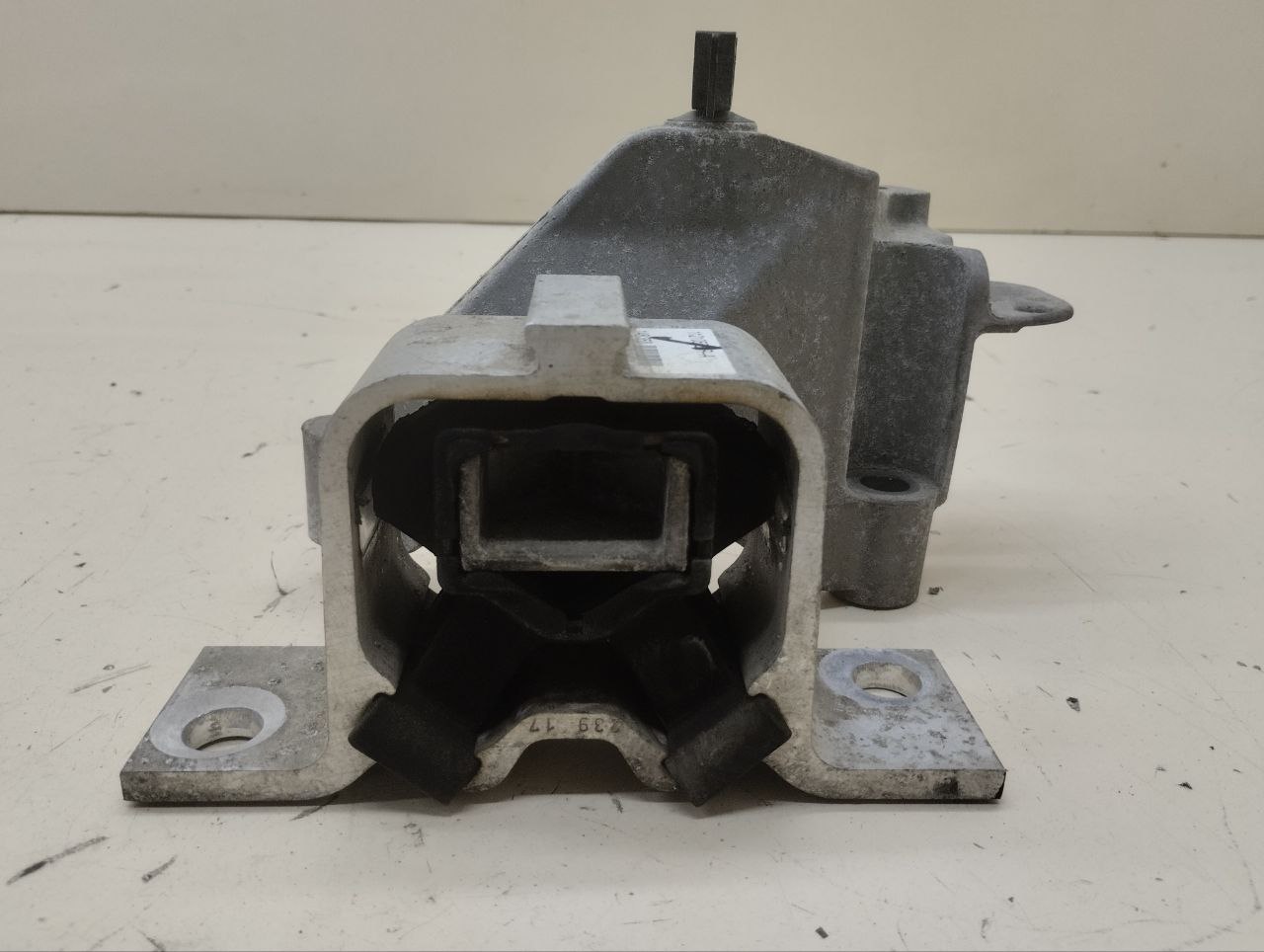 Опора двигателя правая Renault Sandero Stepway (5S) 2014-2022