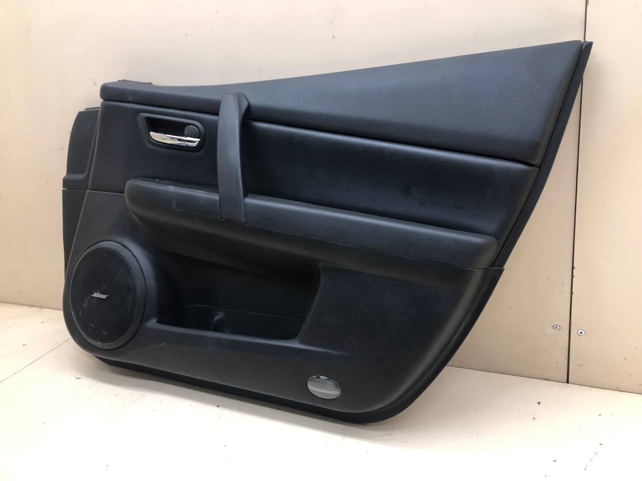 Обшивка двери передней правой Mazda Mazda 6 (GH) 2007-2012