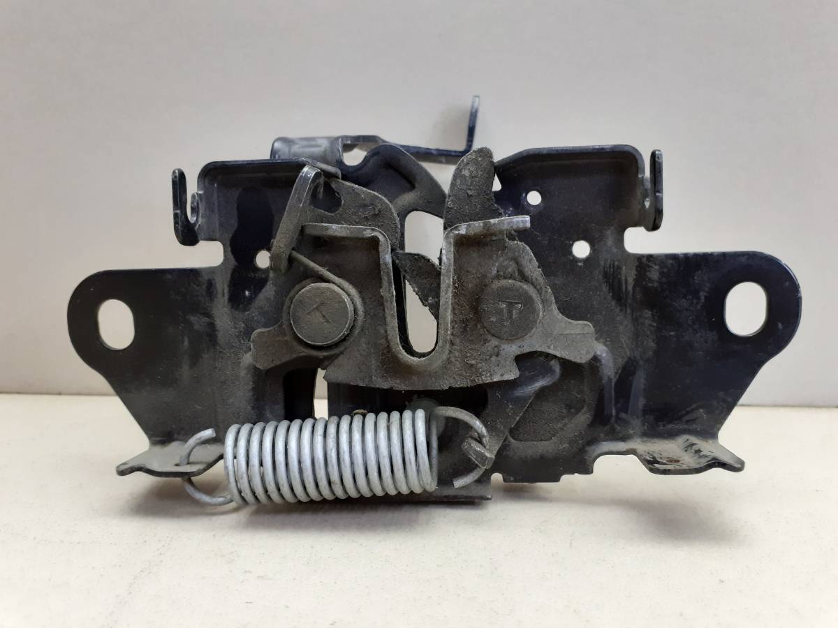 Замок капота Mazda Mazda 3 (BM) 2013-2016