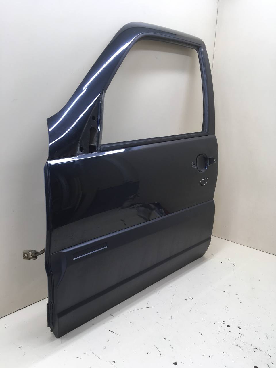 Дверь передняя левая Chevrolet Niva 2009-2020 Дверь передняя левая Chevrolet Niva 2009-2020