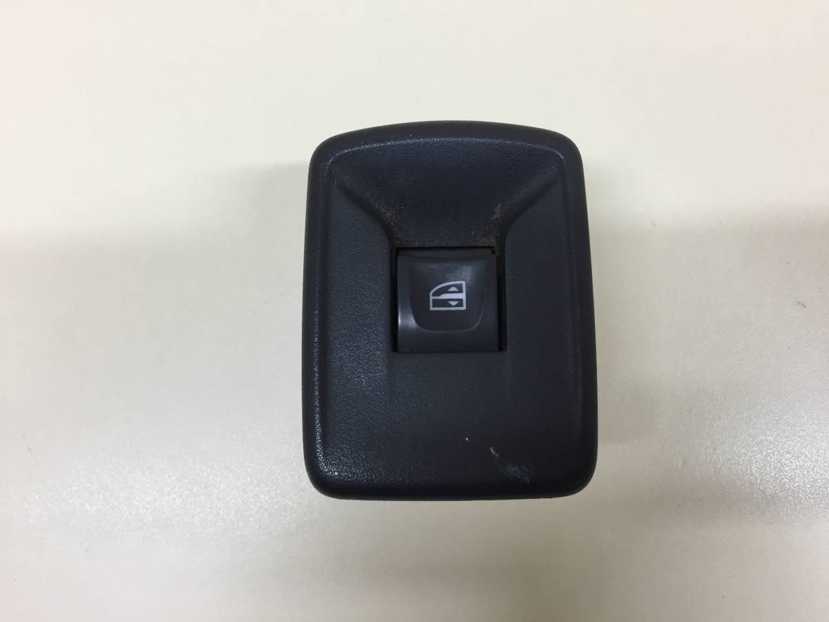 Кнопка стеклоподъемника Renault Logan (2) 2014>