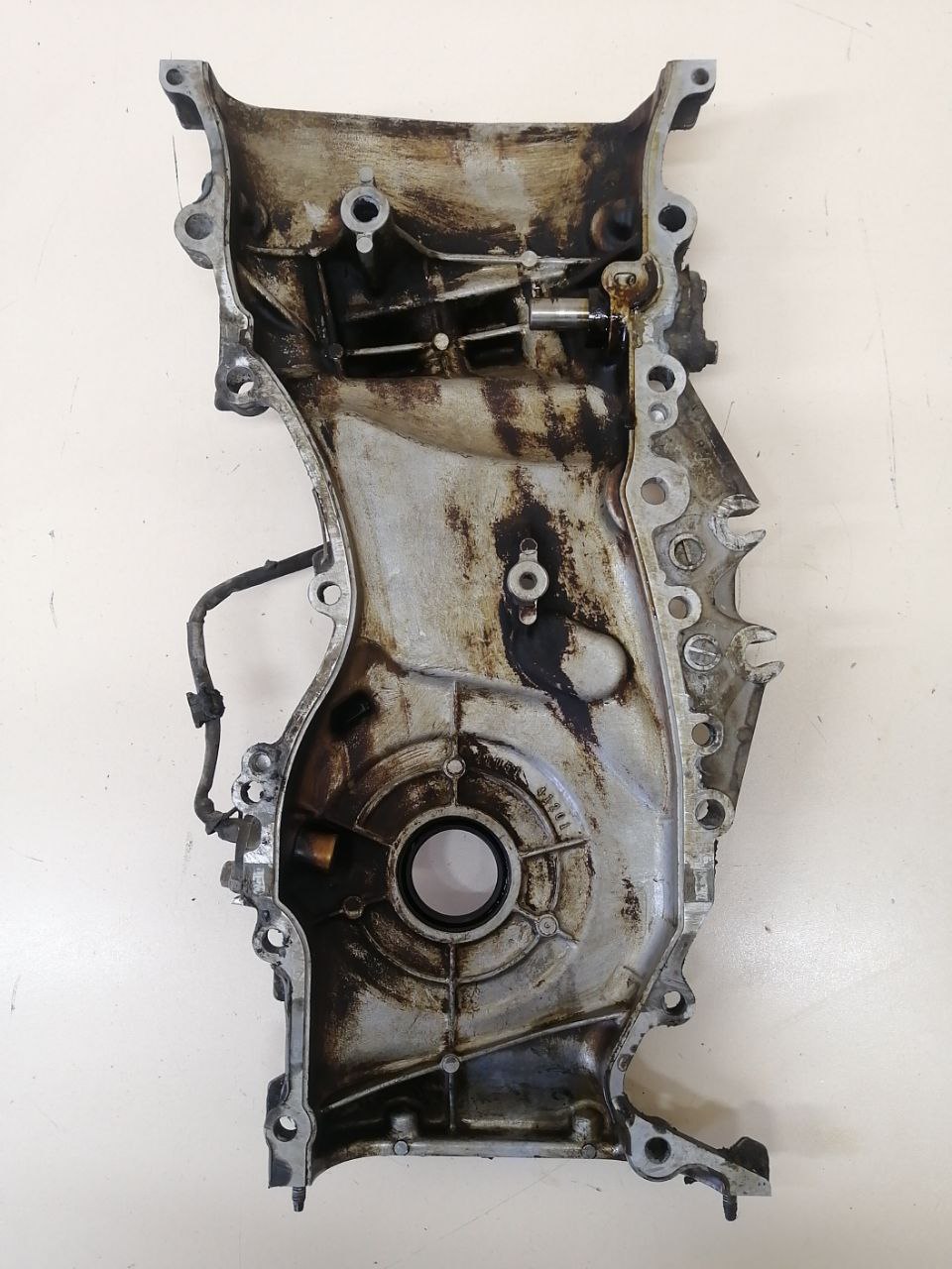Крышка двигателя передняя Toyota Camry (V40) 2006-2011 Крышка двигателя передняя Toyota Camry (V40) 2006-2011