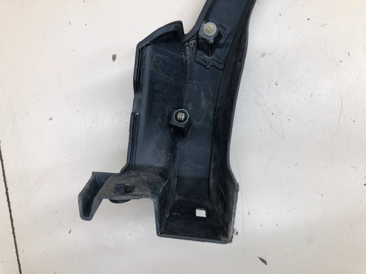 Накладка заднего крыла правого Toyota Rav 4 (XA40) 2013-2019