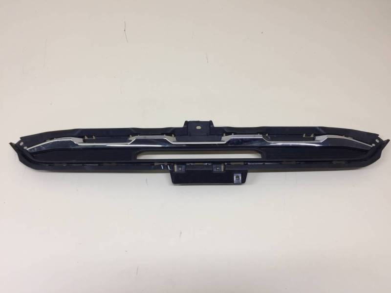 Решетка в бампер центральная Haval Haval F7 2019>