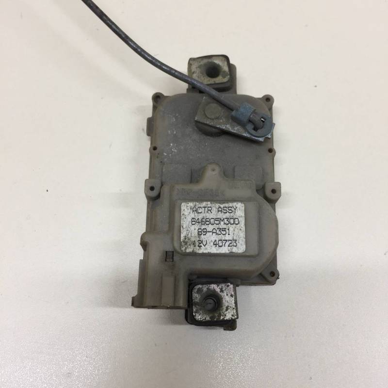 Активатор замка багажника Nissan Almera (N16) 2000-2006 Активатор замка багажника Nissan Almera (N16) 2000-2006