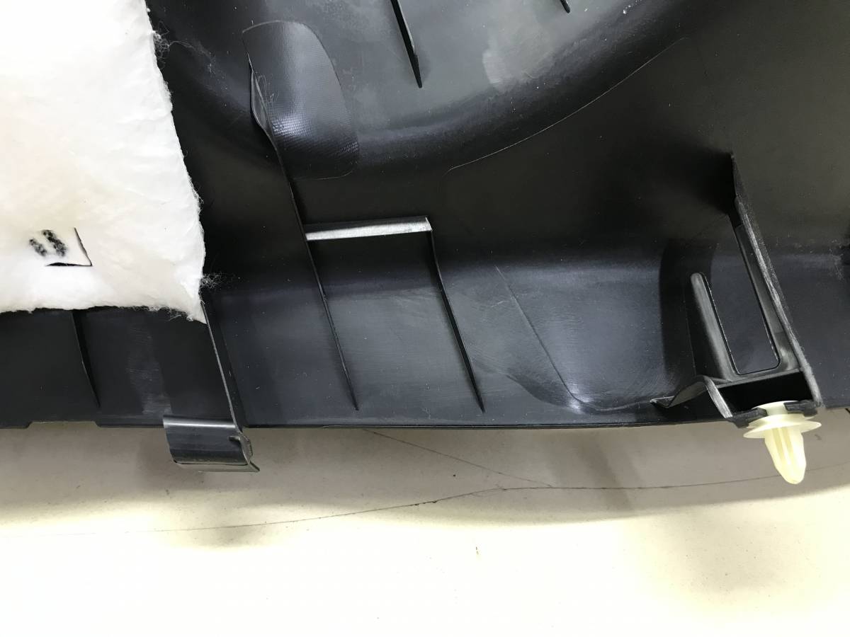 Обшивка стойки Mazda Mazda 3 (BM) 2013-2016