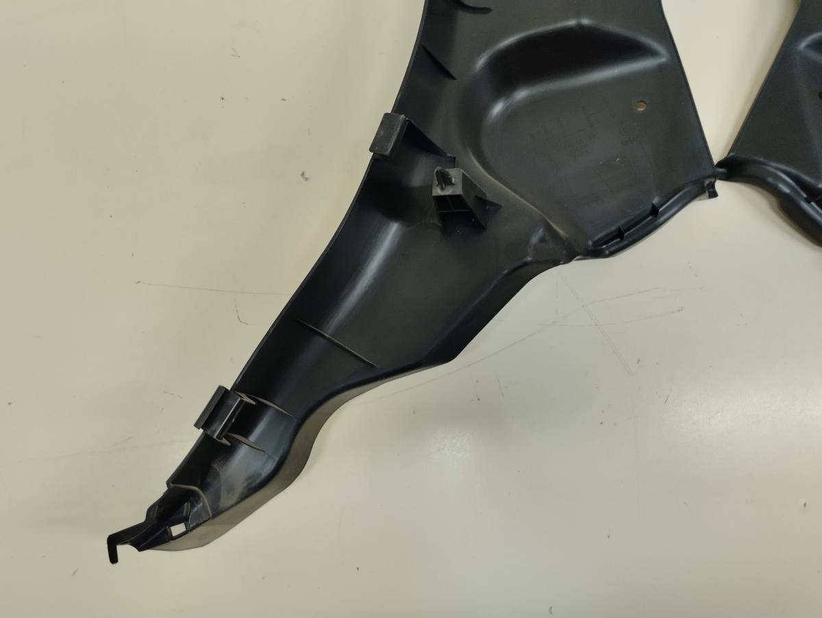 Обшивка стойки Mazda Mazda 3 (BL) 2009-2013 Обшивка стойки Mazda Mazda 3 (BL) 2009-2013