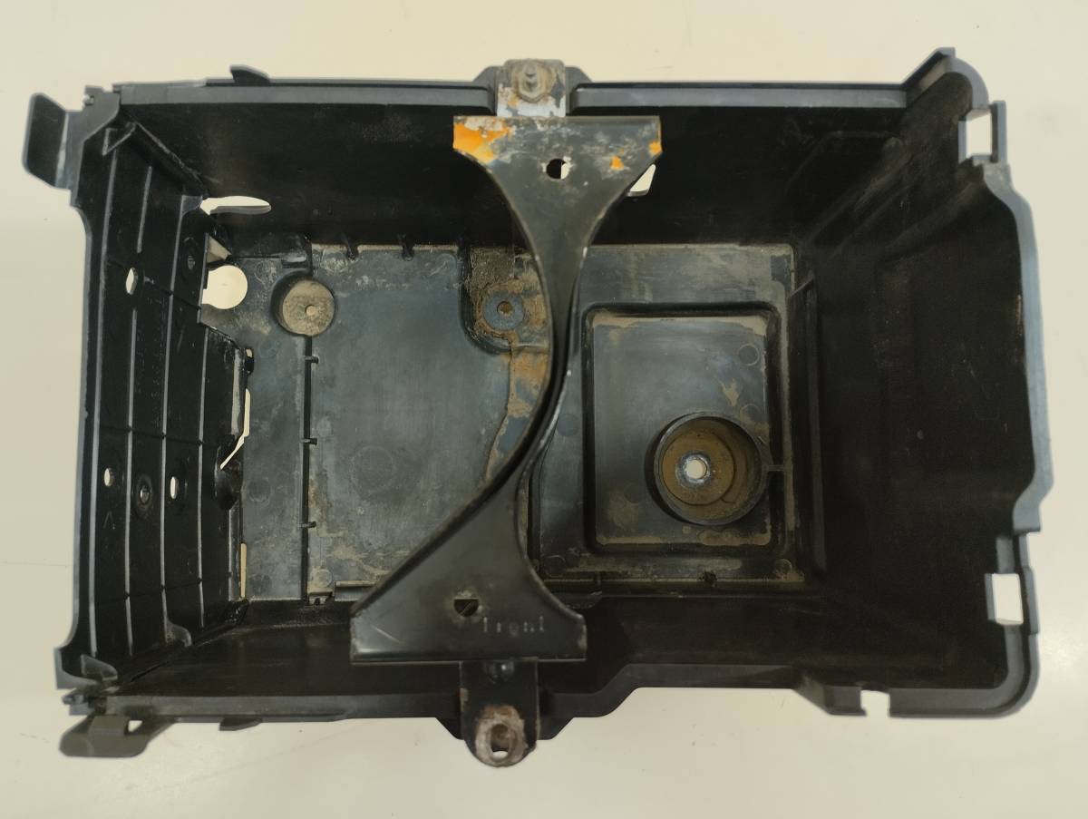 Крепление аккумулятора Mazda Mazda 3 (BL) 2009-2013 Крепление аккумулятора Mazda Mazda 3 (BL) 2009-2013