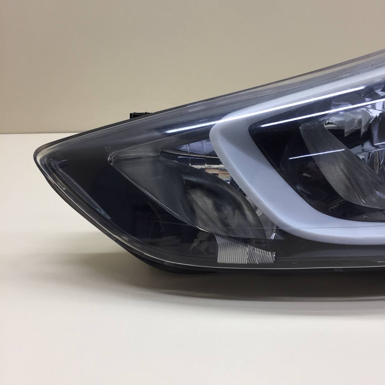 Фара левая Hyundai Elantra (MD) 2011-2016