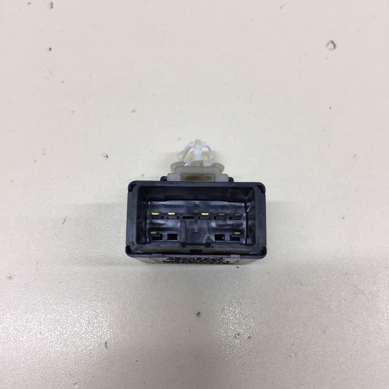 Реле Toyota Land Cruiser Prado (J150) 2009-2022