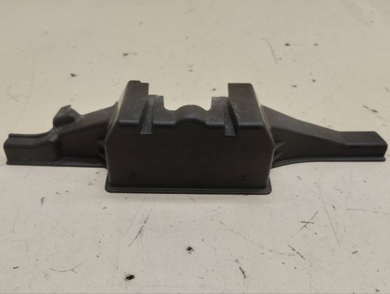 Кронштейн замка капота Toyota Land Cruiser Prado (J150) 2009-2022