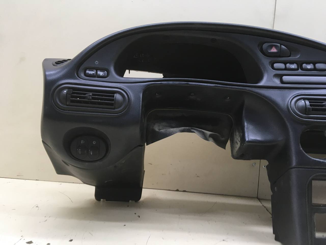 Торпедо Chevrolet Niva 2009-2020