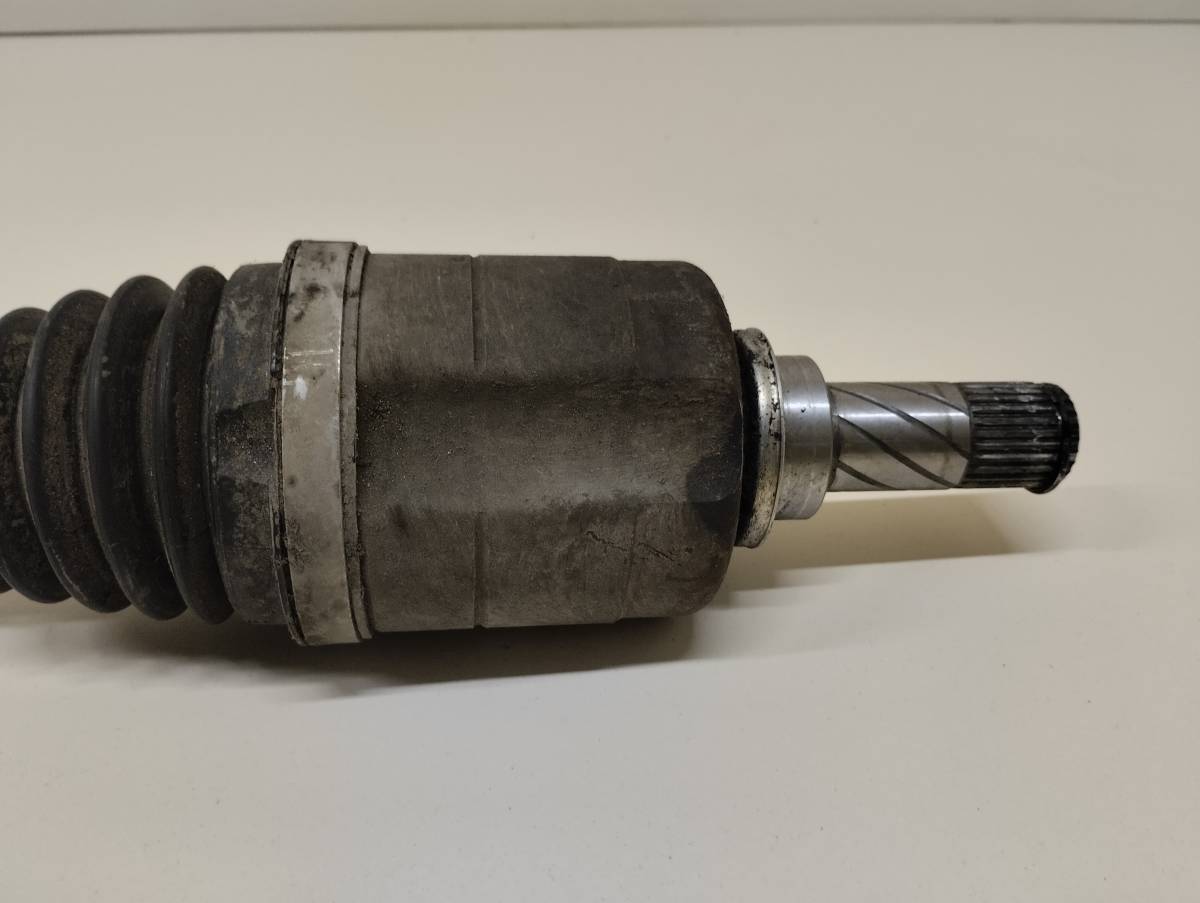 Полуось передняя левая Renault Duster (HSA, HSM) 2012> Полуось передняя левая Renault Duster (HSA, HSM) 2012>