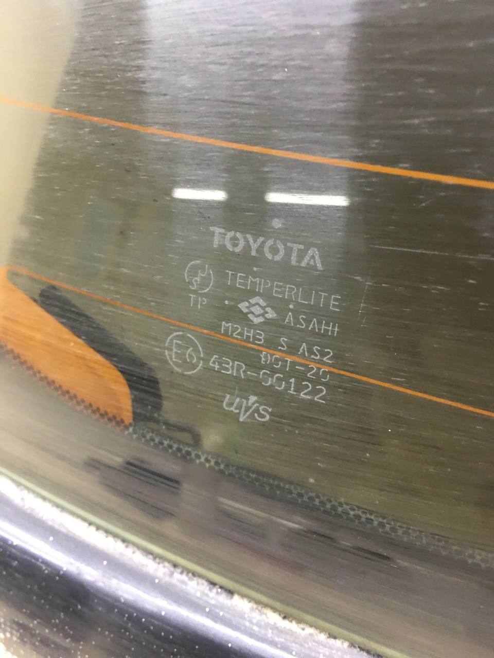 Дверь багажника со стеклом Toyota Vitz (P10) 1999-2005
