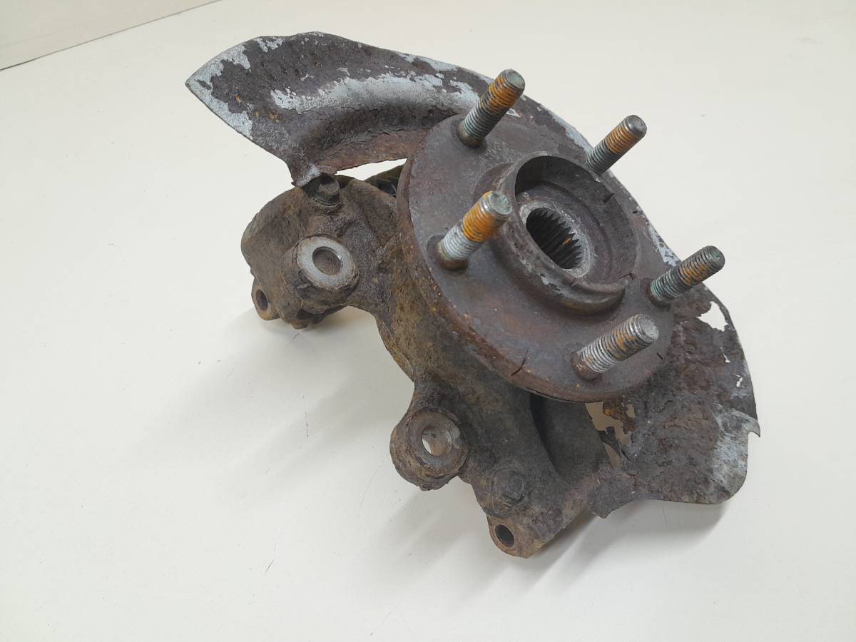 Кулак поворотный передний левый Mazda Mazda 3 (BL) 2009-2013