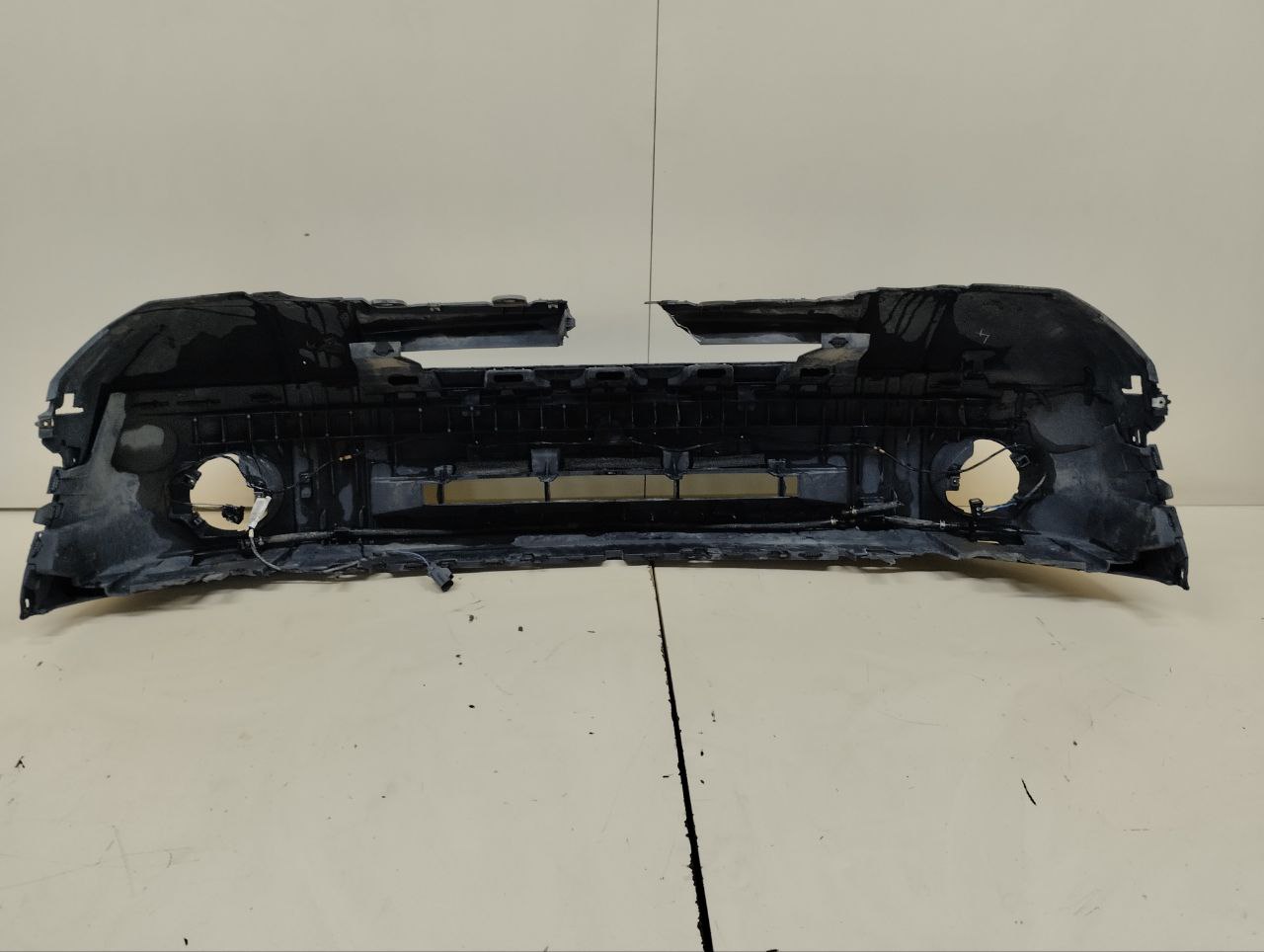 Бампер передний Land Rover Discovery 3 (L319) 2004-2009 Бампер передний Land Rover Discovery 3 (L319) 2004-2009