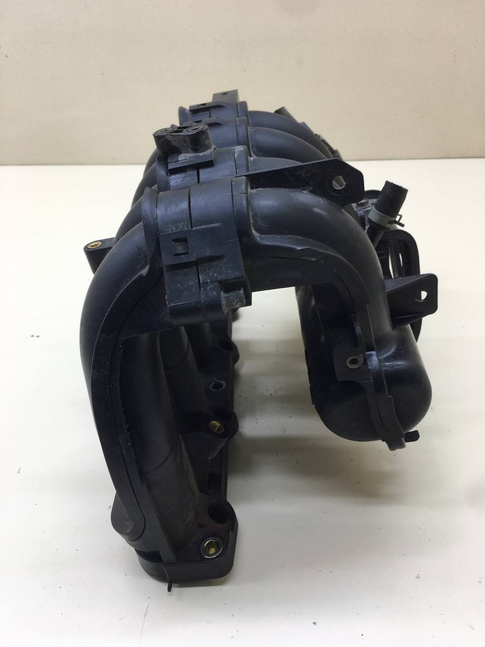 Коллектор впускной Nissan Primera (P12) 2002-2007 Коллектор впускной Nissan Primera (P12) 2002-2007