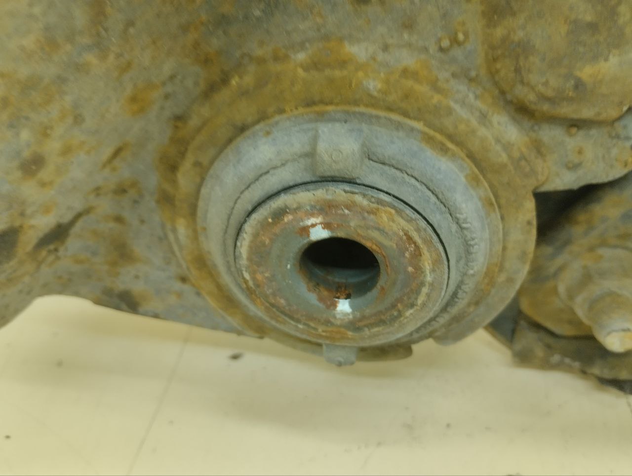 Балка подмоторная Mazda Mazda 6 (GG) 2002-2007 Балка подмоторная Mazda Mazda 6 (GG) 2002-2007