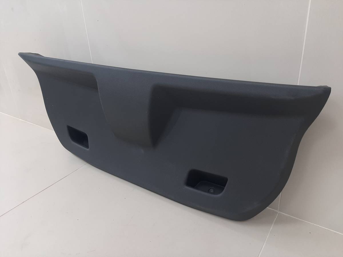 Обшивка двери багажника Opel Corsa (D) 2006-2015