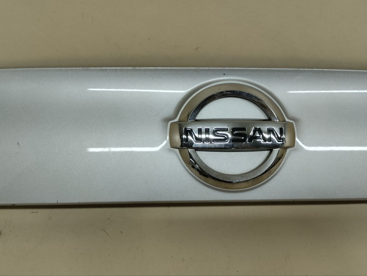 Накладка двери багажника Nissan Qashqai (J11) 2014>