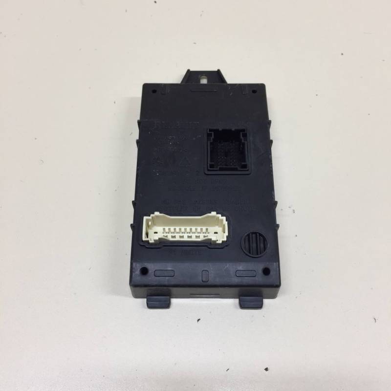Блок комфорта Renault Duster (HSA, HSM) 2012> Блок комфорта Renault Duster (HSA, HSM) 2012>
