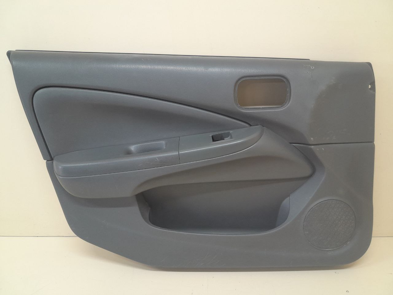 Обшивка двери передней левой Nissan Almera Classic (B10) 2006-2013