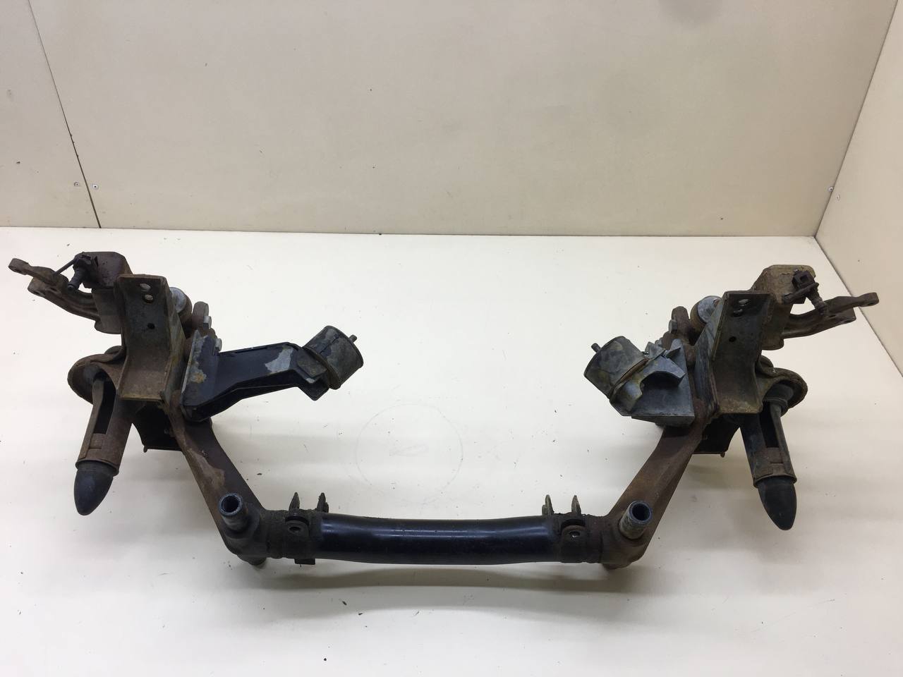 Балка подмоторная Lada  Niva Travel 2020>