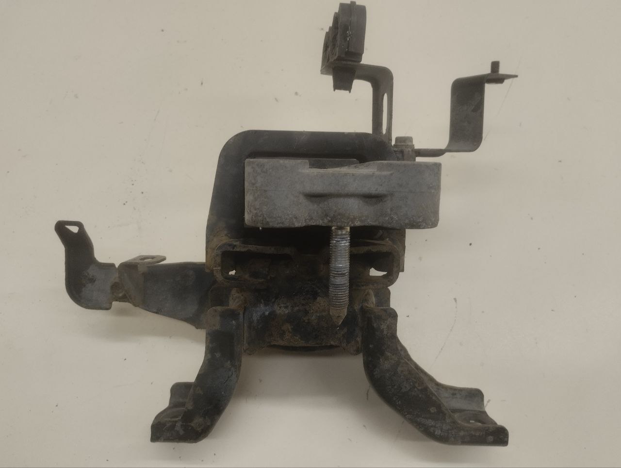 Опора двигателя правая Toyota Auris (E150) 2006-2012