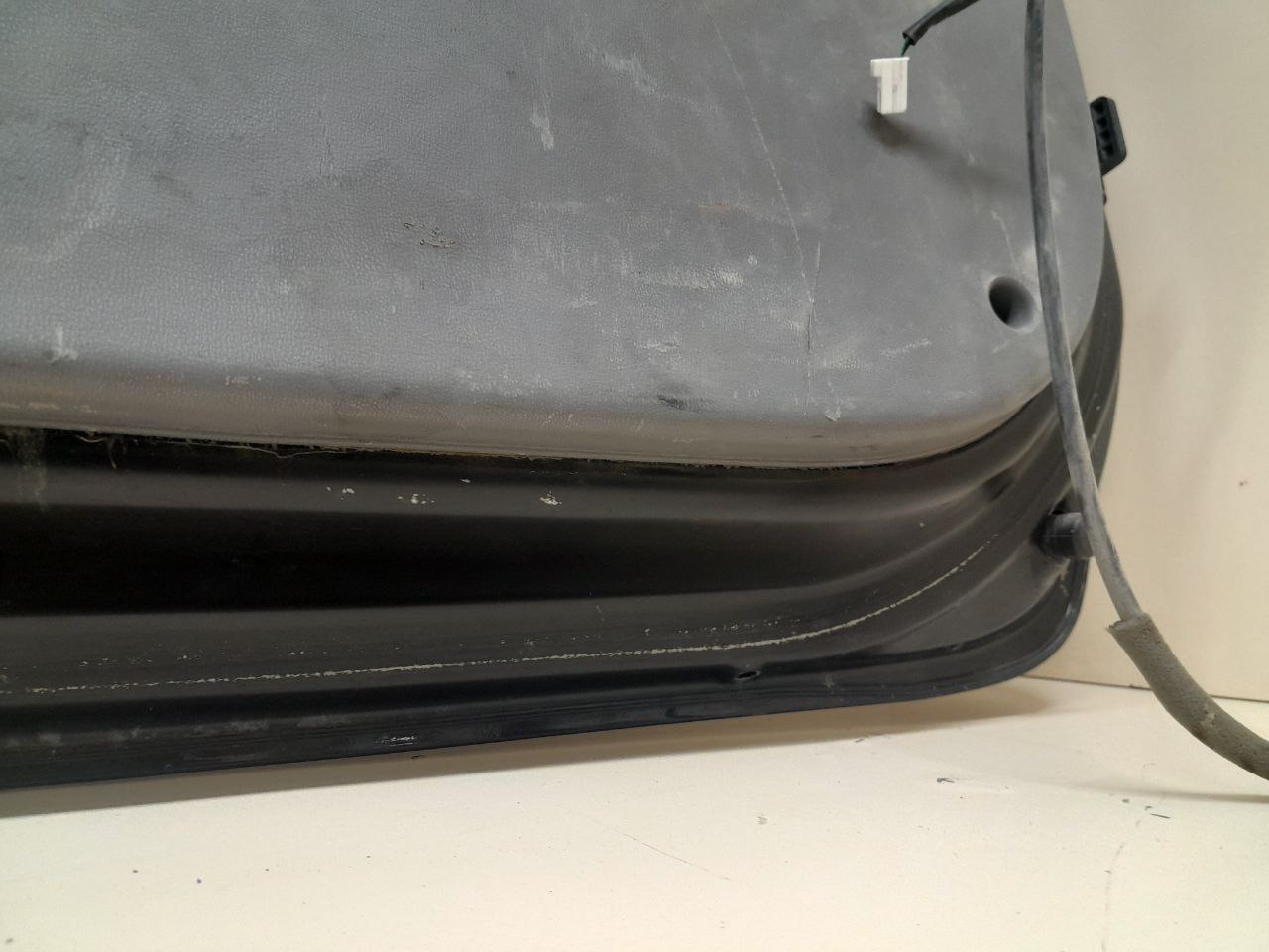Дверь багажника со стеклом Hyundai Starex H1/Grand Starex 2007> Дверь багажника со стеклом Hyundai Starex H1/Grand Starex 2007>