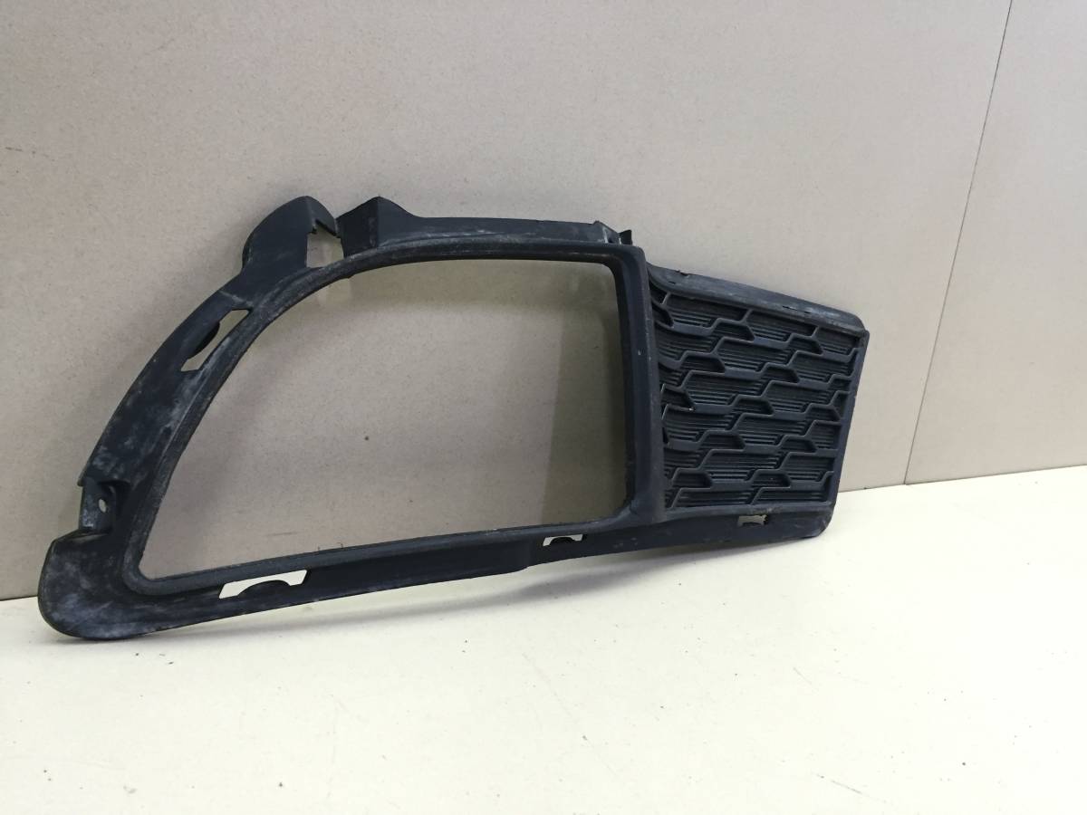 Рамка противотуманной фары правой Kia Cerato (TD) 2009-2013