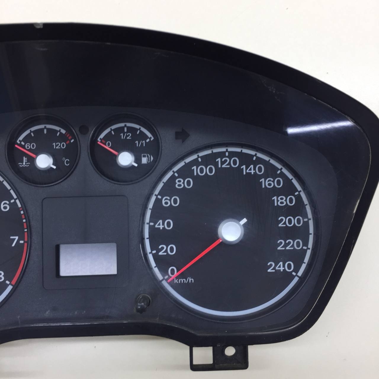 Панель приборов Ford Focus 2 (DB) 2008-2011