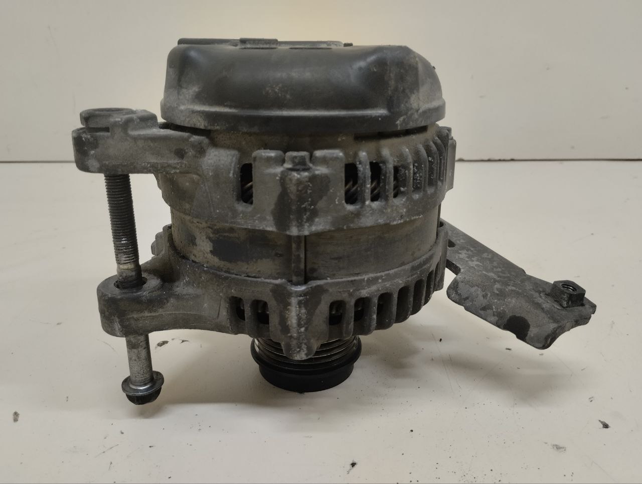 Генератор Toyota Rav 4 (A30) 2006-2013 Генератор Toyota Rav 4 (A30) 2006-2013