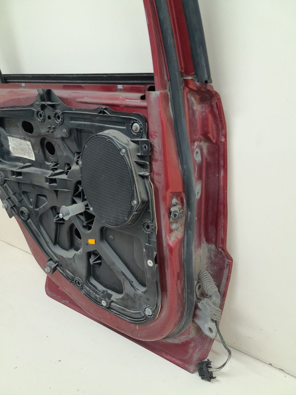 Дверь задняя левая Ford Fusion (JU) 2002-2012 Дверь задняя левая Ford Fusion (JU) 2002-2012