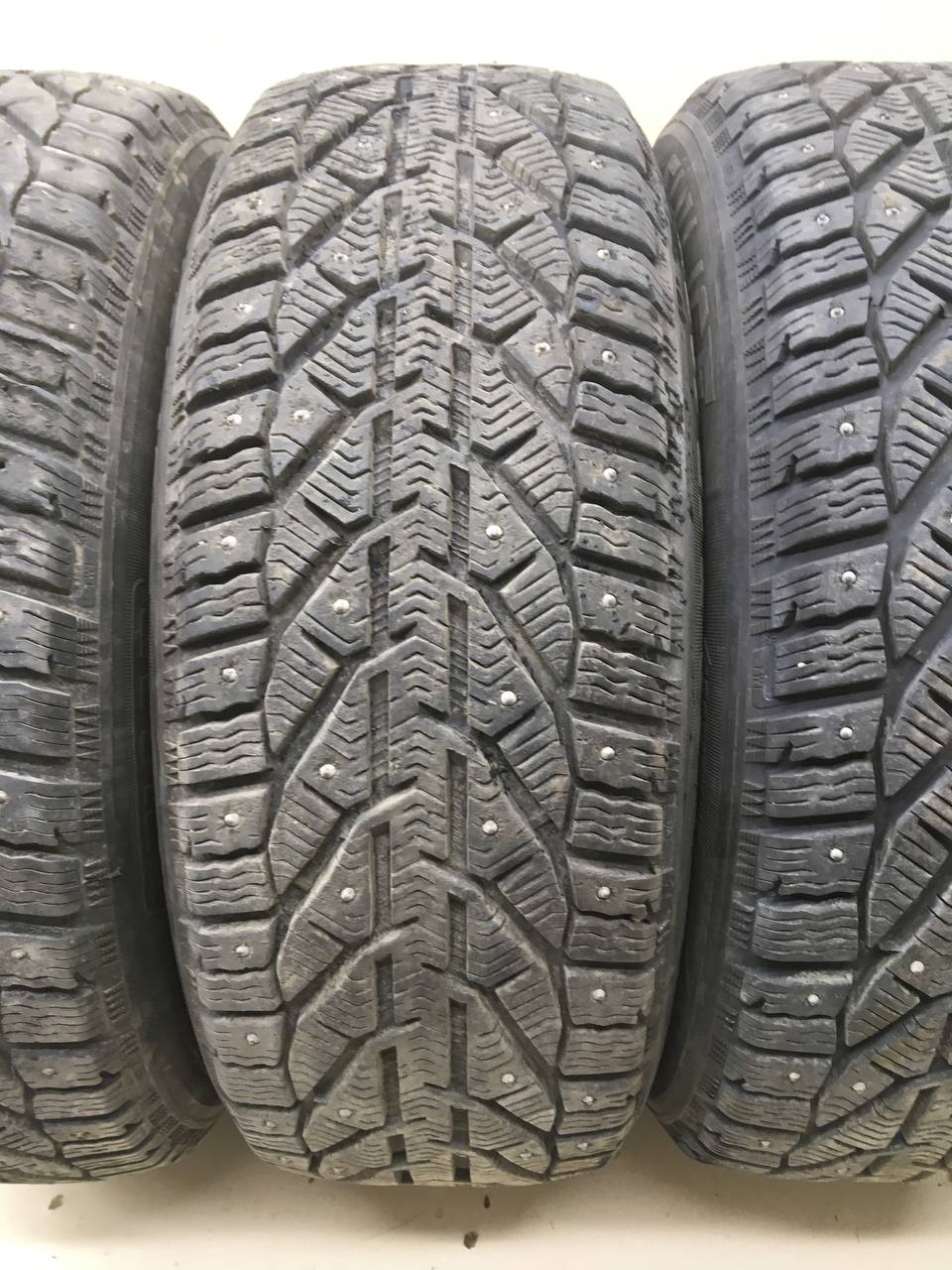 Шины к-кт R17 Зимние шипованные Tigar SUV Ice