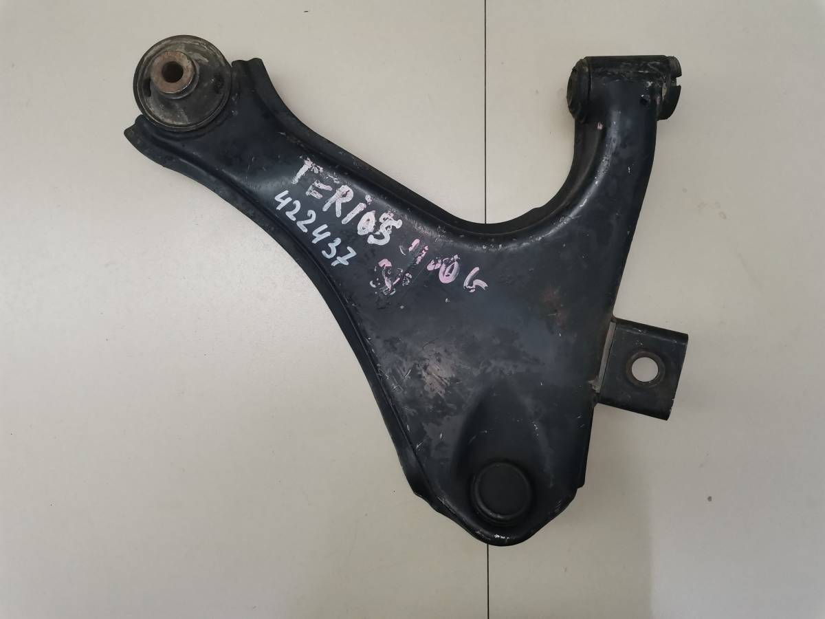 Рычаг передний правый Toyota Cami (J100) 1999-2006