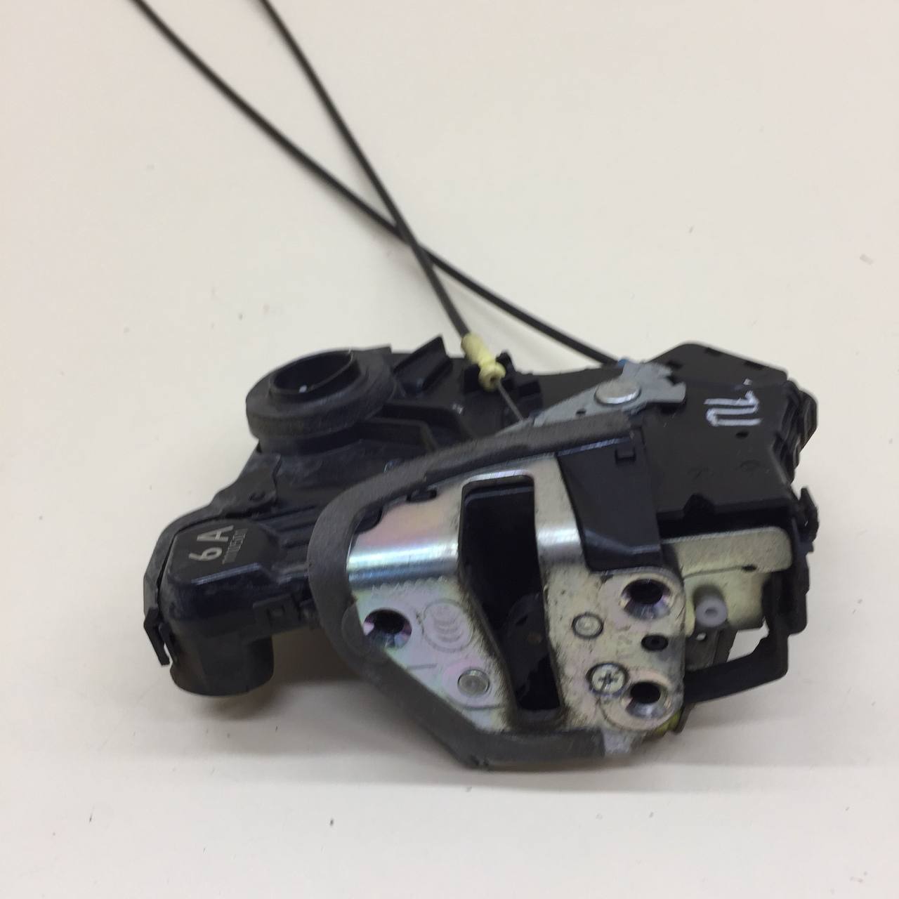 Замок двери передней левой Toyota Rav 4 (A30) 2006-2013 Замок двери передней левой Toyota Rav 4 (A30) 2006-2013