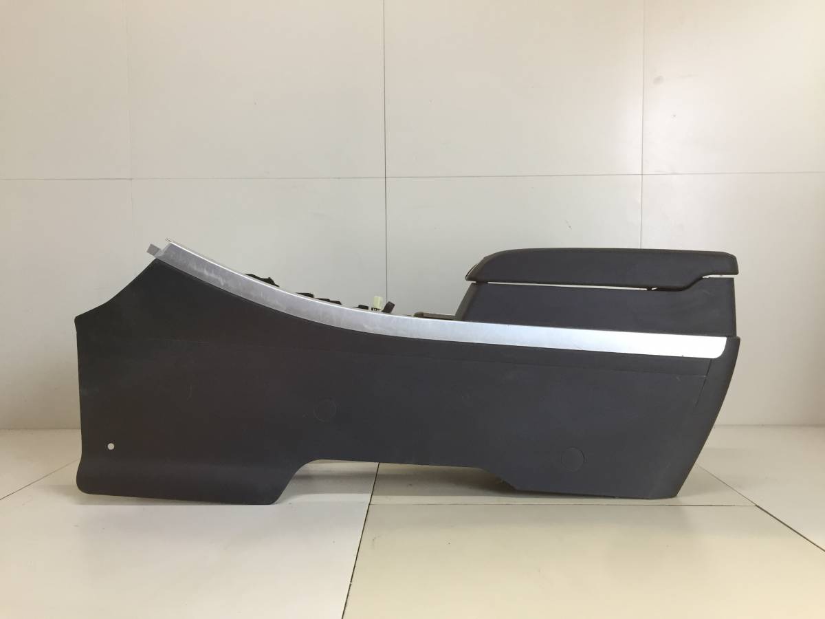 Консоль центральная Mazda CX-7 (ER) 2006-2012