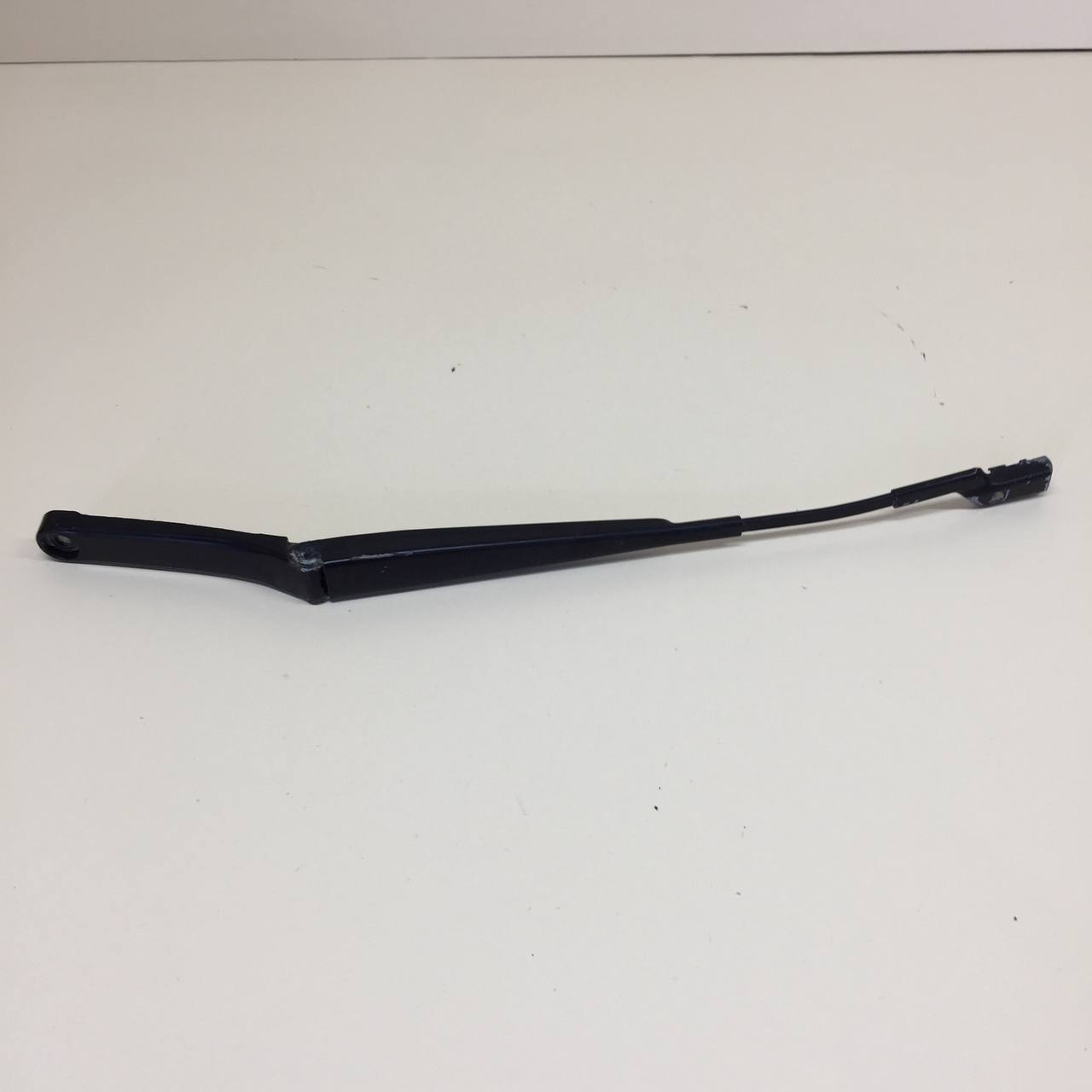 Поводок стеклоочистителя передний левый Skoda Rapid 2012-2020