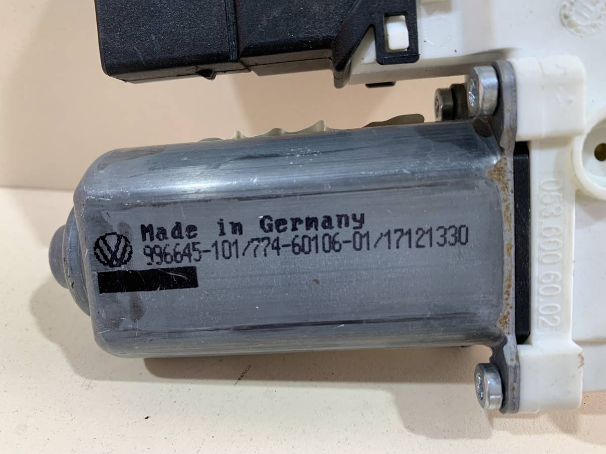 Моторчик стеклоподъемника Skoda Octavia (A5 1Z-) 2004-2013