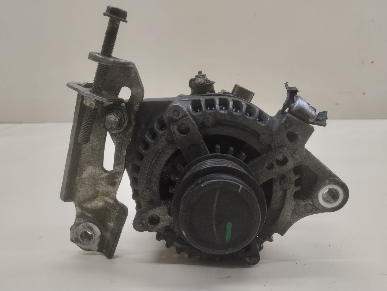 Генератор Toyota Corolla E150 2006-2013