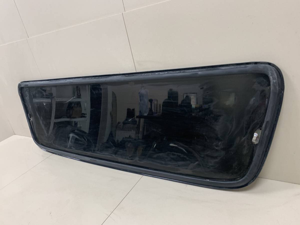 Стекло заднее Mazda BT-50 2006-2012