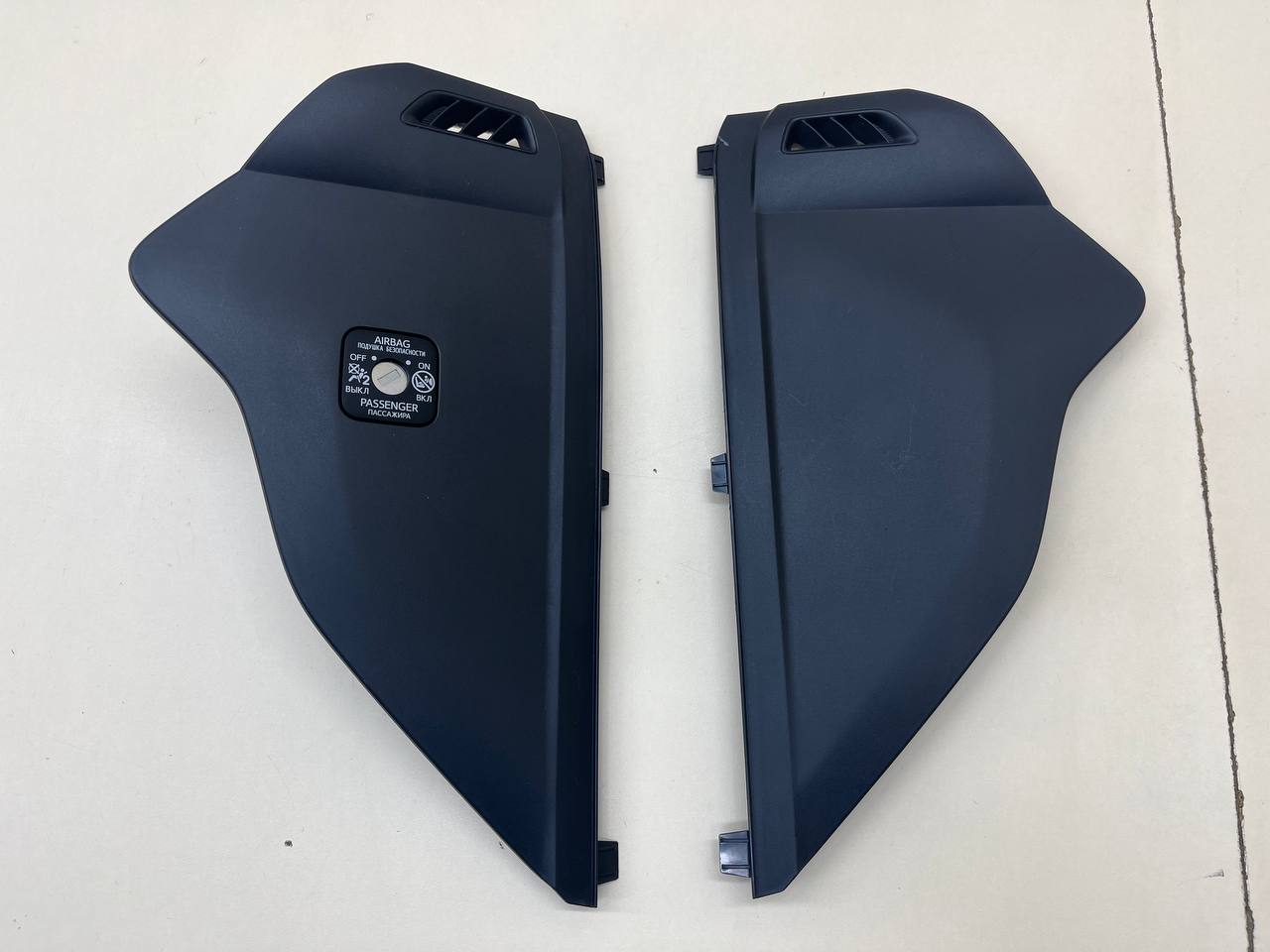 Накладка торпедо Toyota Rav 4 (XA50) 2018>