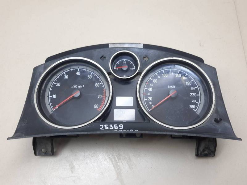 Панель приборов Opel Zafira (B) 2005-2012