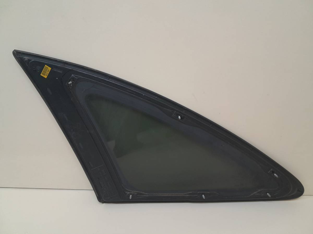 Стекло кузовное глухое правое Hyundai ix55 2007-2013