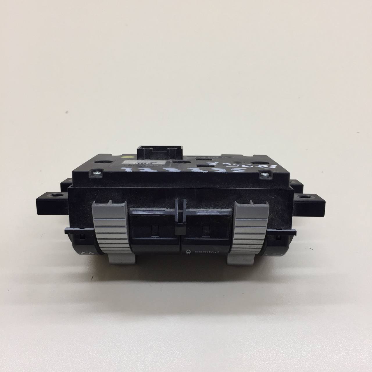 Блок управления подвеской Porsche Cayenne 2003-2010