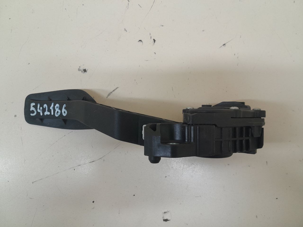 Педаль газа Nissan Qashqai (J11) 2014> Педаль газа Nissan Qashqai (J11) 2014>