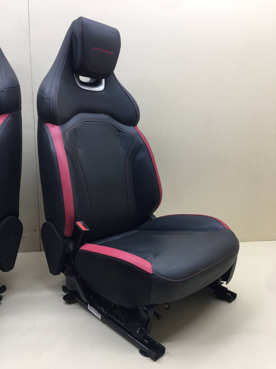 Сиденье (комплект) Jetour Dashing 2022> Сиденье (комплект) Jetour Dashing 2022>