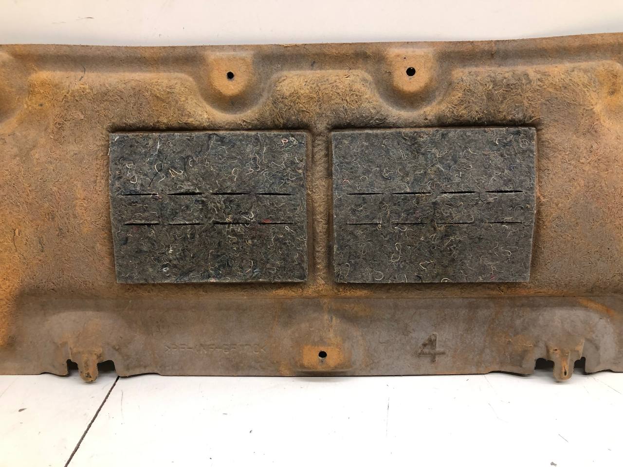 Шумоизоляция капота Toyota Rav 4 (XA40) 2013-2019