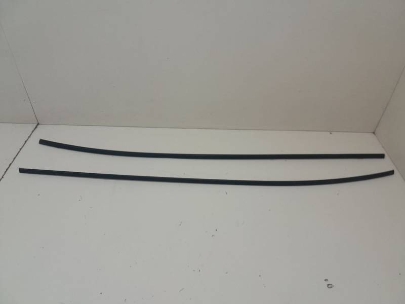 Молдинг Mazda Mazda 3 (BM) 2013-2016 Молдинг Mazda Mazda 3 (BM) 2013-2016