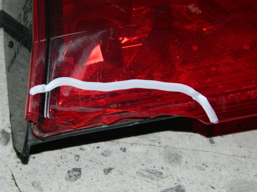 Фонарь задний внутренний левый Mitsubishi Outlander (GF) 2012>